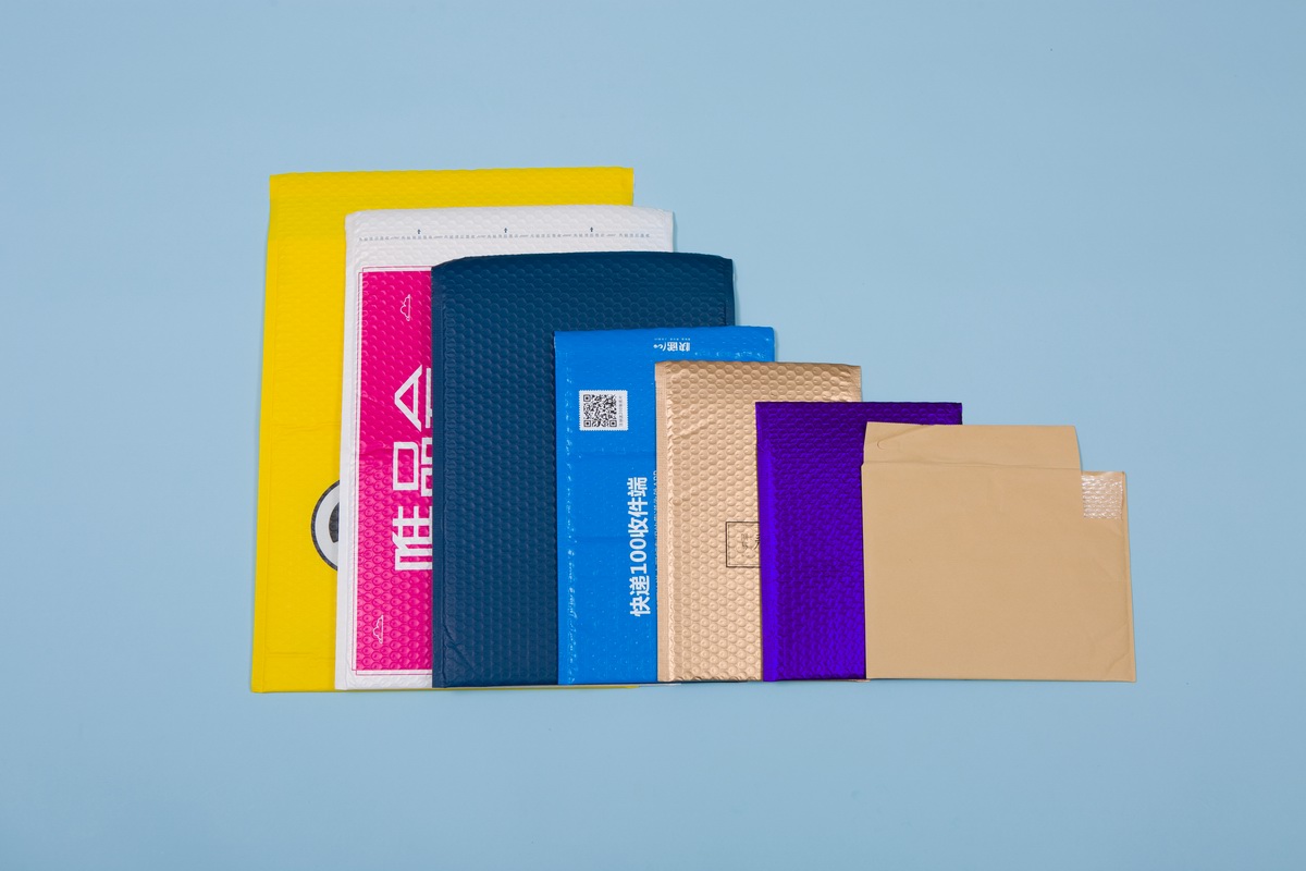 Bubble courier bags