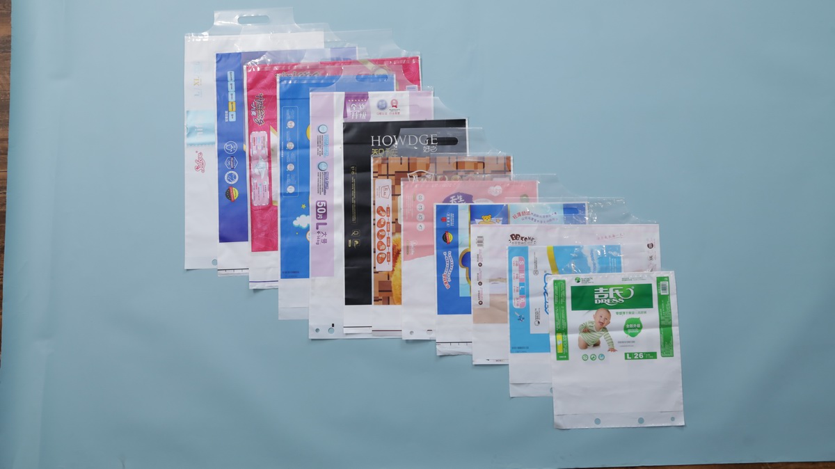 Handle Diaper packaging bags